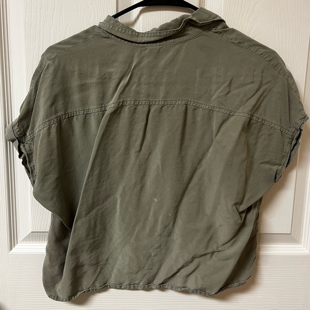 Cropped button down - Picture 2 of 2